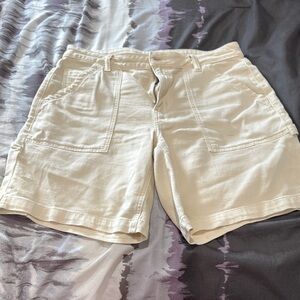 American Eagle Outfitters Cream Women's Shorts
